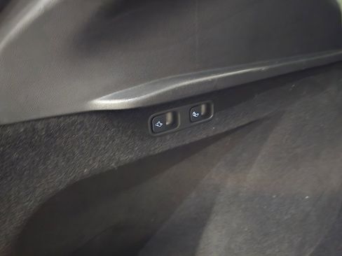 Used 2023 Tesla Model Y Long Range image 42