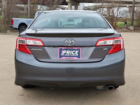 Used 2014 Toyota Camry SE image 7