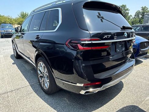 Used 2024 BMW X7 xDrive40i w/ Premium Package AWD/4WD image 10