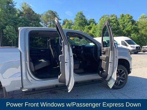Used 2025 Chevrolet Silverado 1500 Custom Trail Boss w/ Dark Appearance Package AWD/4WD image 12