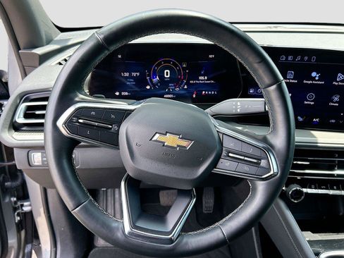 Used 2024 Chevrolet Traverse LT FWD image 40