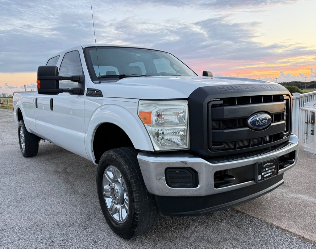 Used 2016 Ford F250 XL w/ Power Equipment Group AWD/4WD image 3