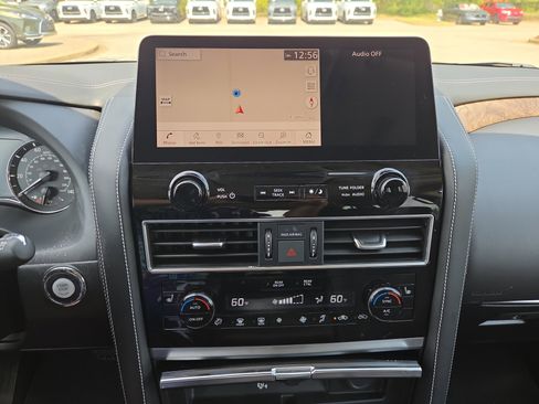 Used 2022 INFINITI QX80 Premium Select w/ All-Season Package RWD image 13