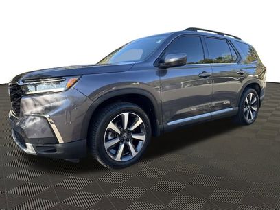 Used 2025 Honda Pilot Touring