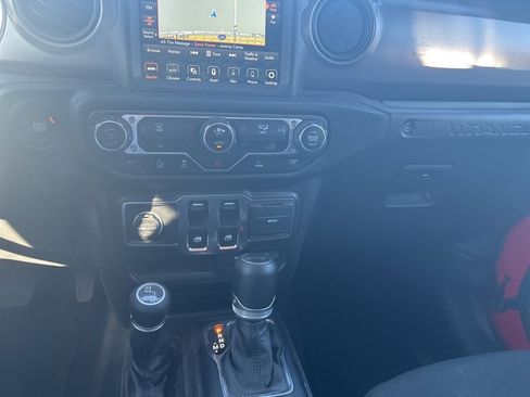 Used 2021 Jeep Wrangler Willys image 11