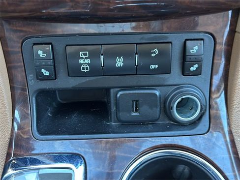 Used 2017 Buick Enclave Leather image 26