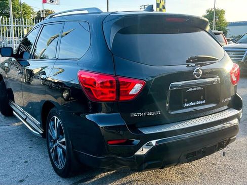 Used 2019 Nissan Pathfinder Platinum w/ Cargo Package image 3