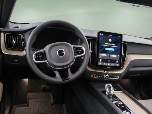 New 2026 Volvo XC60 B5 Plus w/ Protection Package Premier image 58