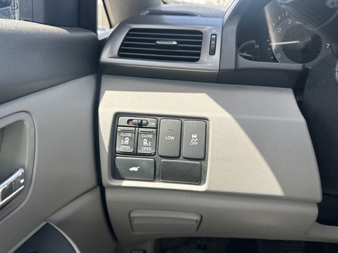 Used 2016 Honda Odyssey EX-L image 27