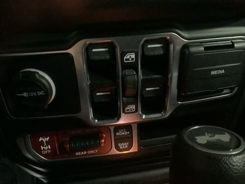 Certified 2021 Jeep Wrangler Unlimited Rubicon w/ LED Lighting Group image 38