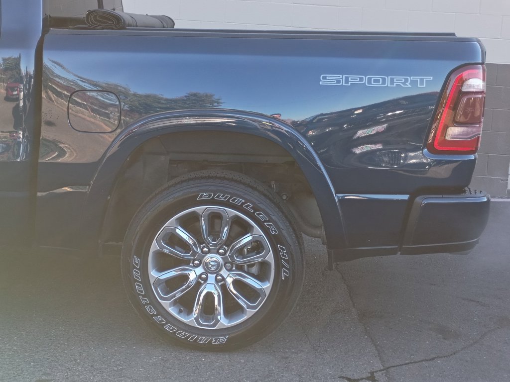Used 2022 RAM 1500 Laramie w/ Sport Appearance Package AWD/4WD image 8