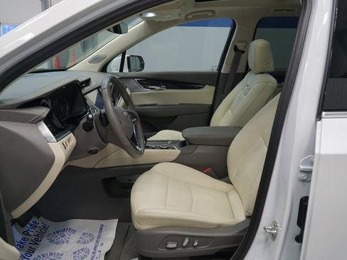 New 2025 Cadillac XT6 Premium Luxury image 15