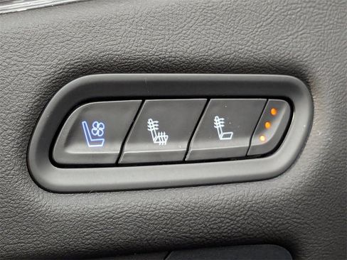 Certified 2022 Chevrolet Silverado 2500 LTZ w/ Z71 Off-Road Package image 34