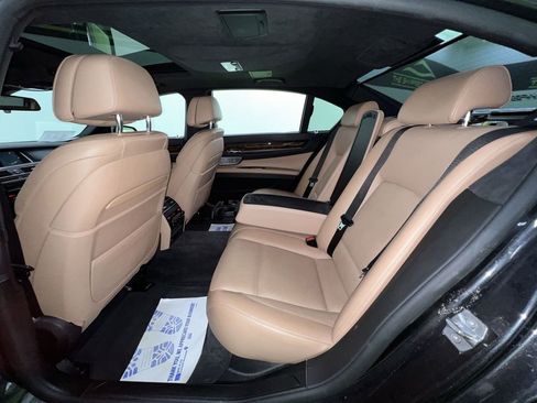 Used 2015 BMW 750Li xDrive AWD/4WD image 28