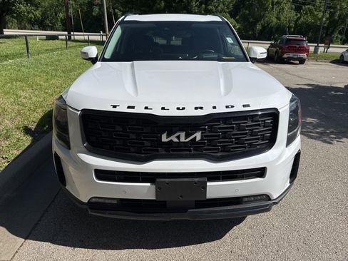 Used 2022 Kia Telluride SX AWD/4WD image 2
