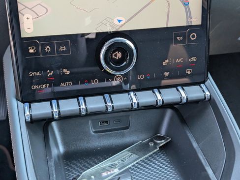 Used 2026 GMC Terrain AT4 image 29