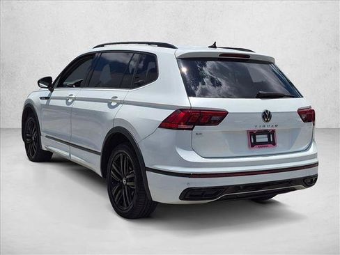 Used 2022 Volkswagen Tiguan SE R-Line FWD image 7