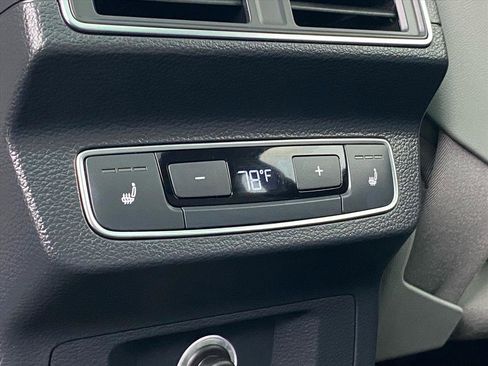 Used 2018 Audi Q5 2.0T Premium Plus w/ Premium Plus Package image 23