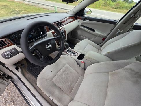 Used 2007 Chevrolet Impala LT FWD image 3