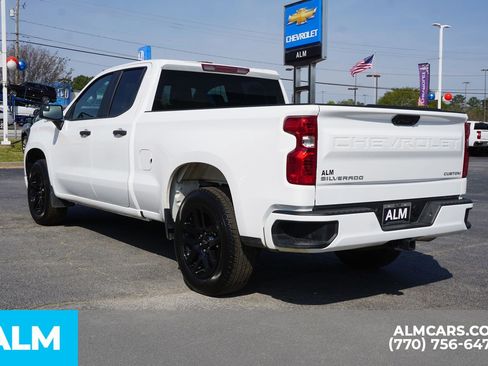 Used 2026 Chevrolet Silverado 1500 Custom image 8