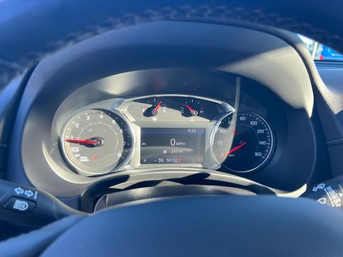 Used 2023 GMC Terrain SLT image 20