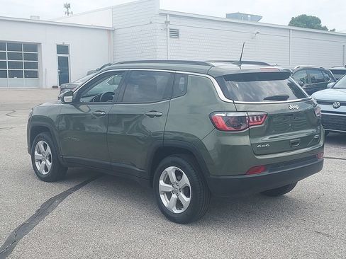 Used 2021 Jeep Compass Latitude w/ Convenience Group AWD/4WD image 5