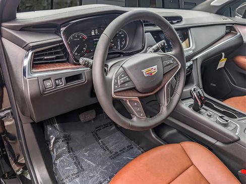New 2025 Cadillac XT5 Premium Luxury image 10