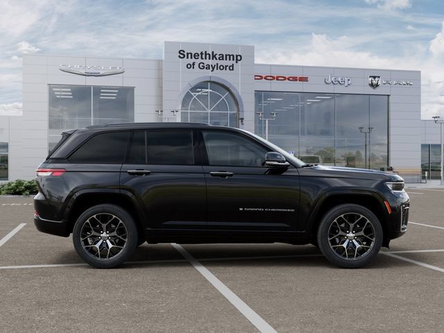 New 2026 Jeep Grand Cherokee Summit AWD/4WD image 22