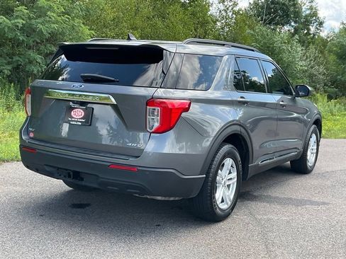 Certified 2022 Ford Explorer XLT w/ Class IV Trailer Tow Package AWD/4WD image 24