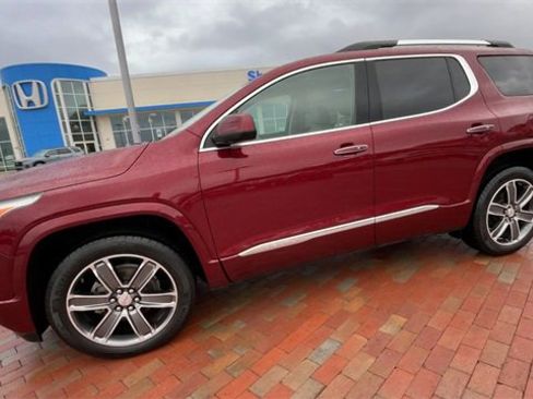 Used 2018 GMC Acadia Denali w/ Technology Package image 6