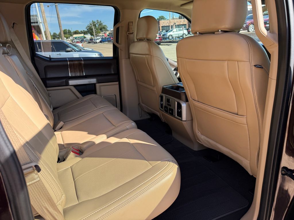 Used 2019 Ford F150 Lariat w/ Equipment Group 502A Luxury AWD/4WD image 16