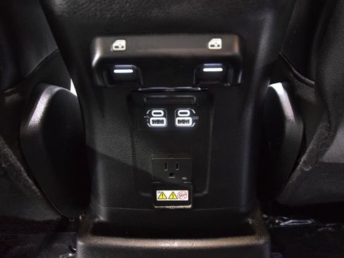 Used 2018 Jeep Wrangler Unlimited Rubicon image 48