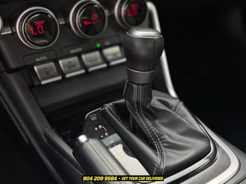Used 2022 Toyota GR86 w/ ALL Weather Mat Package (TMS) RWD image 12
