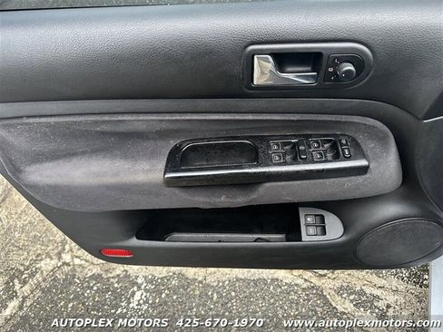 Used 2002 Volkswagen Golf GLS image 20