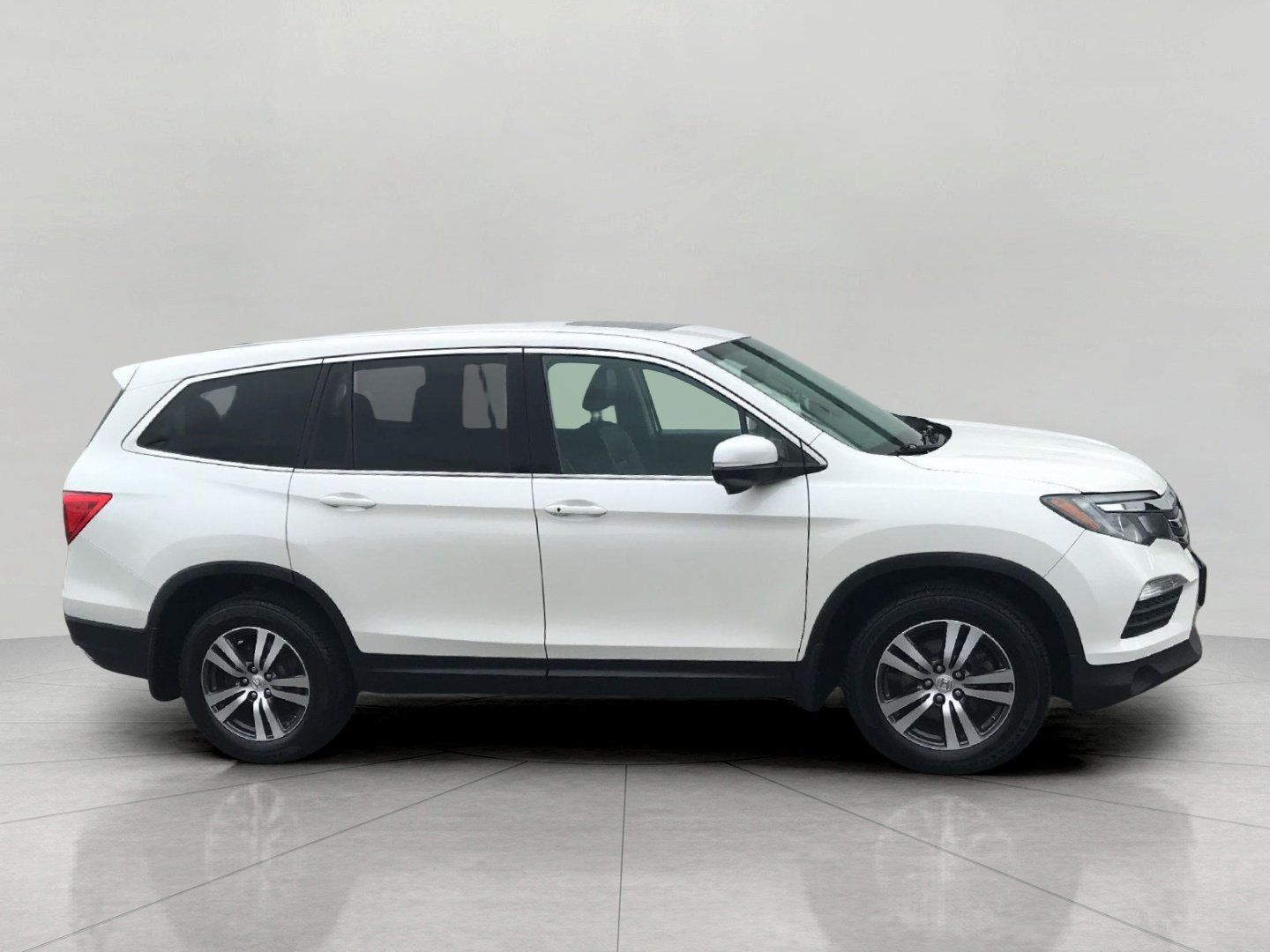 Used 2018 Honda Pilot EX-L image 3
