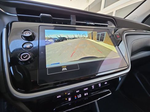 Used 2023 Chevrolet Bolt EUV LT FWD image 15