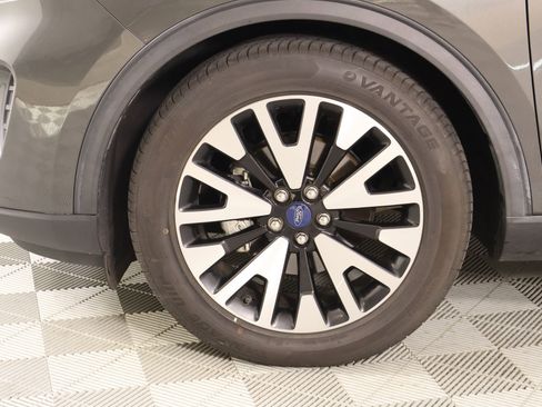 Used 2020 Ford Escape SE Sport FWD image 19