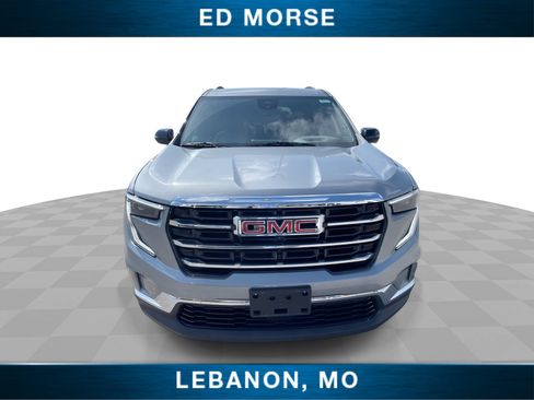 Certified 2026 GMC Acadia Elevation w/ Elevation Premium Package AWD/4WD image 3