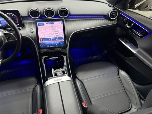 Used 2024 Mercedes-Benz C 300 Sedan w/ Advanced USB Package image 25