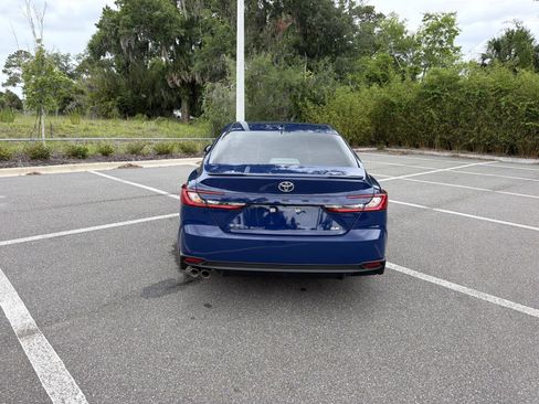 Used 2026 Toyota Camry SE FWD image 4