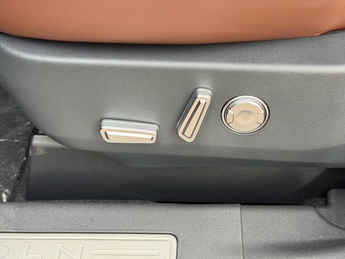 New 2026 Lincoln Nautilus Reserve image 25