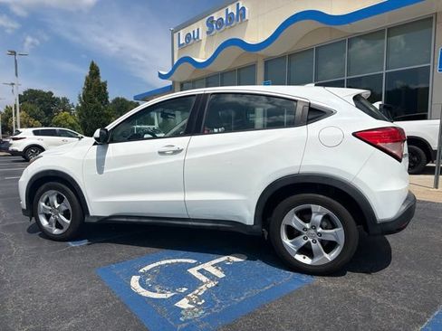 Used 2016 Honda HR-V LX image 8