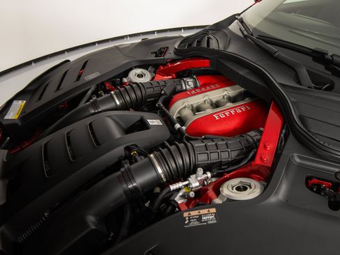 Certified 2025 Ferrari Purosangue AWD/4WD image 31
