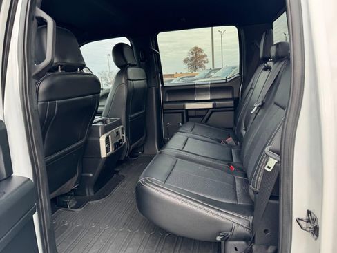 Used 2019 Ford F150 Lariat image 10