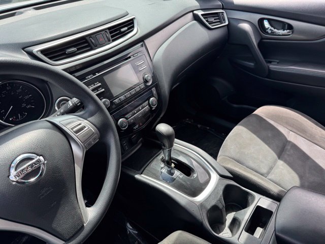 Used 2015 Nissan Rogue SV AWD/4WD image 13