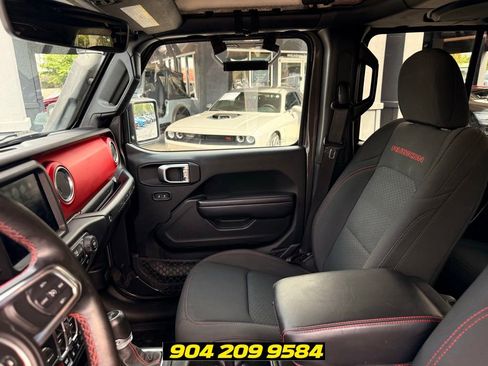 Used 2020 Jeep Wrangler Unlimited Rubicon AWD/4WD image 26