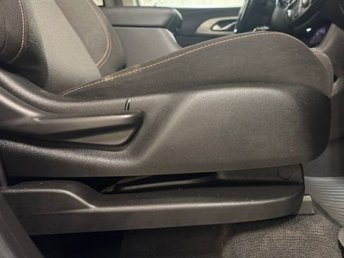 Used 2019 Chevrolet Traverse LT image 37