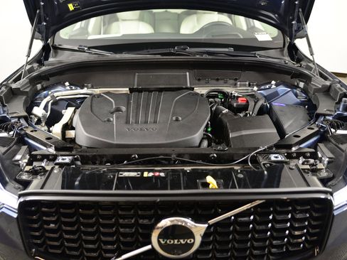 Used 2023 Volvo XC60 B5 Ultimate w/ Climate Package image 16