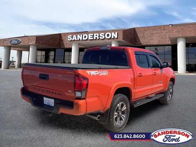 Used 2018 Toyota Tacoma TRD Sport w/ Technology Package AWD/4WD image 3