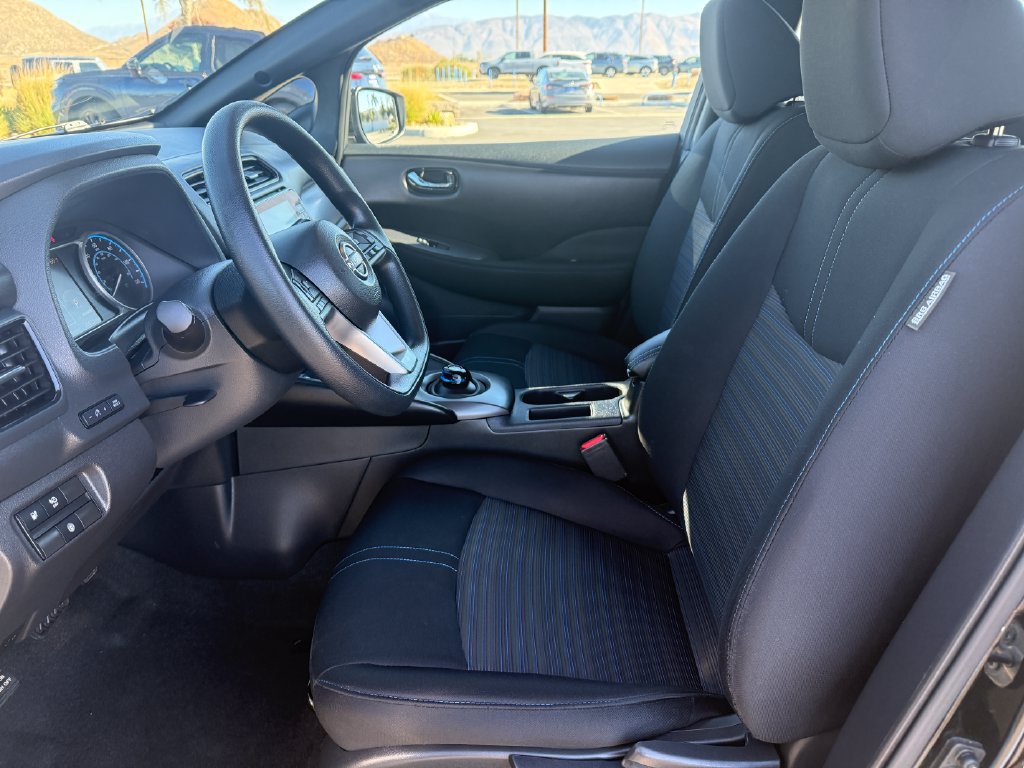 Used 2024 Nissan Leaf S FWD image 11